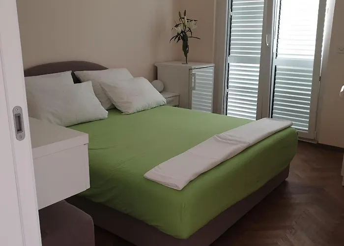 بيت ضيافة Double Hvar 15378a 3*