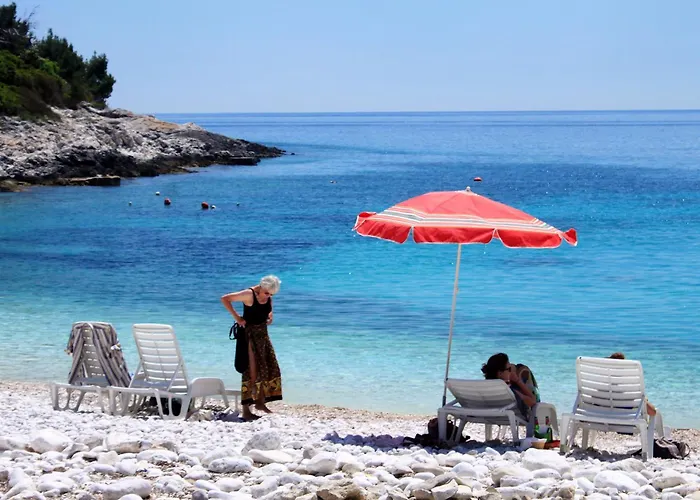 Double Hvar 15378a Pensión