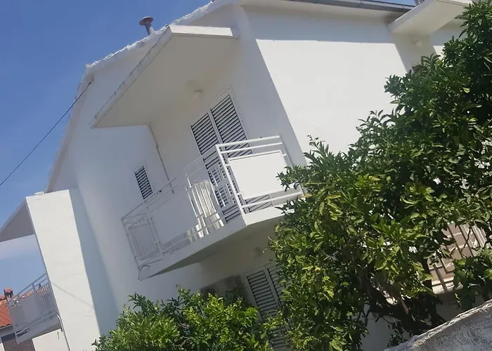 Double Hvar 15378a Pensión